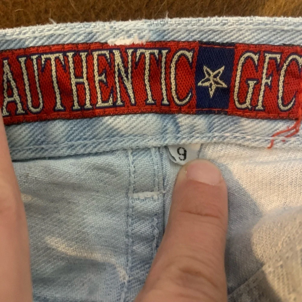Women’s vintage Authentic GFC high-waisted light blue wash denim shorts